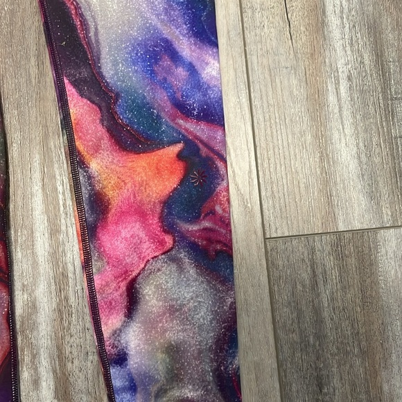 Athleta Girl Printed Chit Chat Tight size 12 - Picture 6 of 9